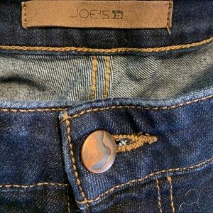 Joe’s brand lightly loved mid-rise skinny jeans